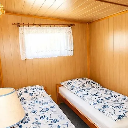 Feriehus For 5 People, Wapnica